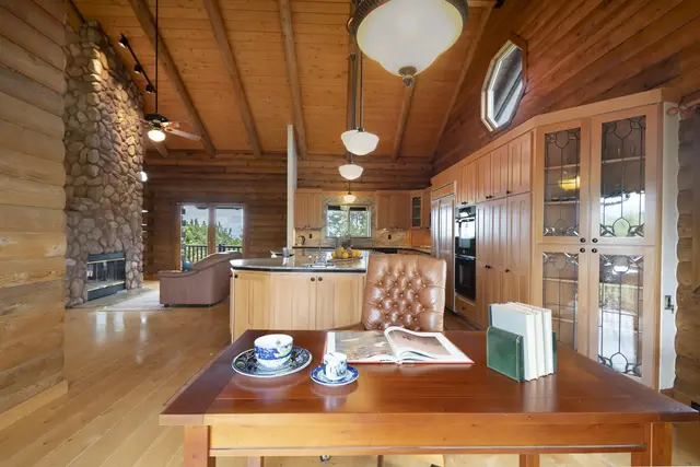 Listing Image for 25 Poko Way 11 of 50