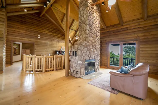Listing Image for 25 Poko Way 6 of 50