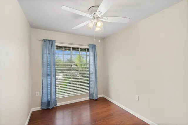 Listing Image for 160 Keonekai Rd 14-202 13 of 26