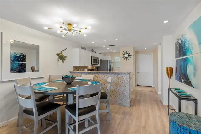 Listing Image for 3950 Kalai Waa St M-201 13 of 34