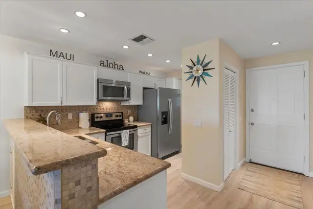 Listing Image for 3950 Kalai Waa St M-201 18 of 34