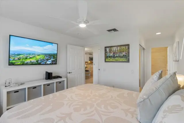 Listing Image for 3950 Kalai Waa St M-201 23 of 34