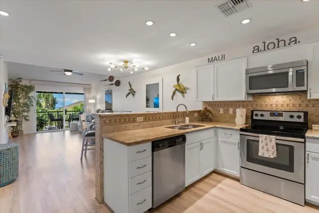 Listing Image for 3950 Kalai Waa St M-201 6 of 34