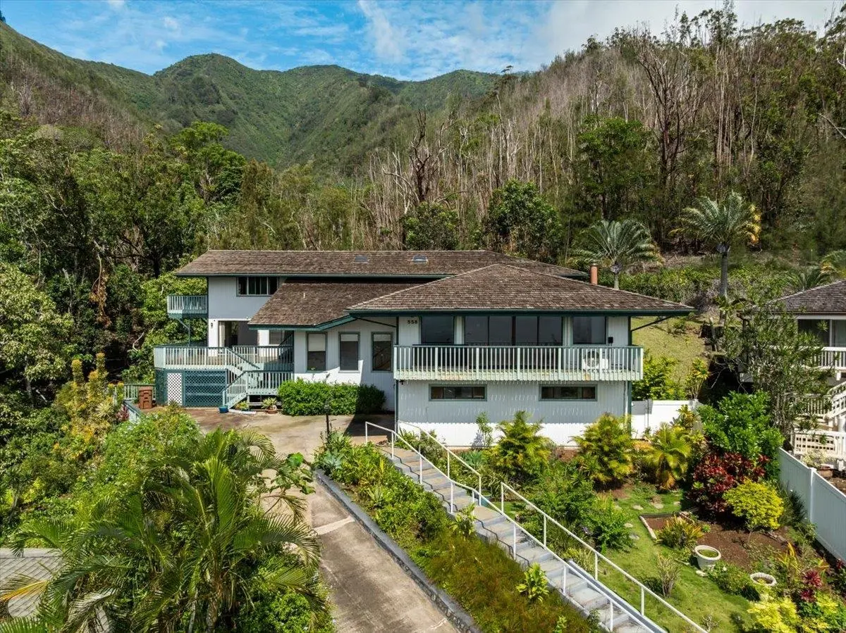 Photo of Listing #409300