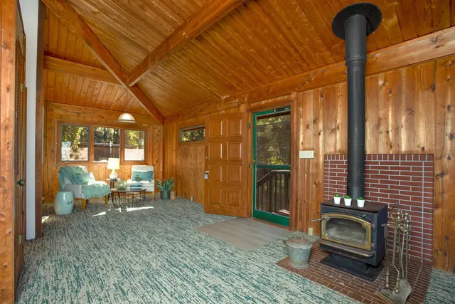 Listing Image for 120 Ehu Iki Pl 11 of 23