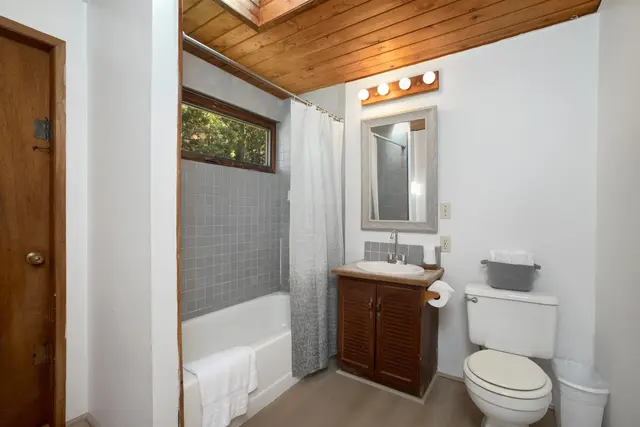 Listing Image for 120 Ehu Iki Pl 16 of 23