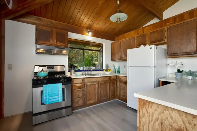 Listing Image for 120 Ehu Iki Pl 8 of 23
