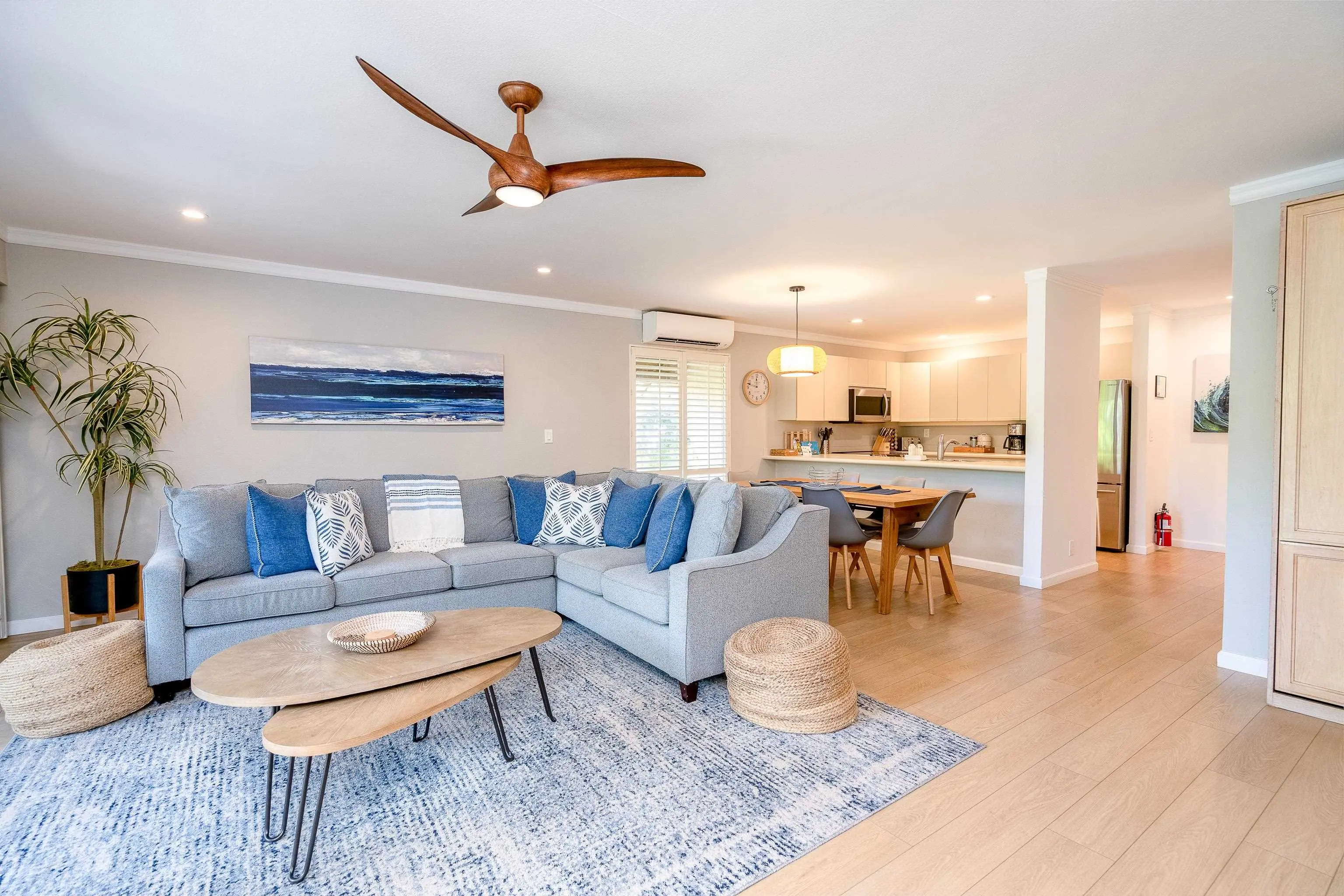 Photo of Listing #407984