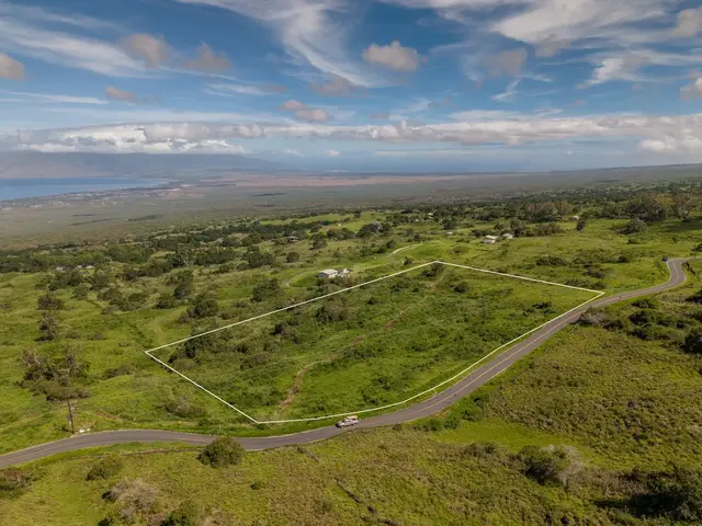 Listing Image for 9900 Kula Hwy 17 of 28