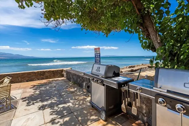 Listing Image for 280 Hauoli St B-17 11 of 38