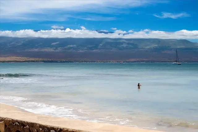 Listing Image for 280 Hauoli St B-17 13 of 38