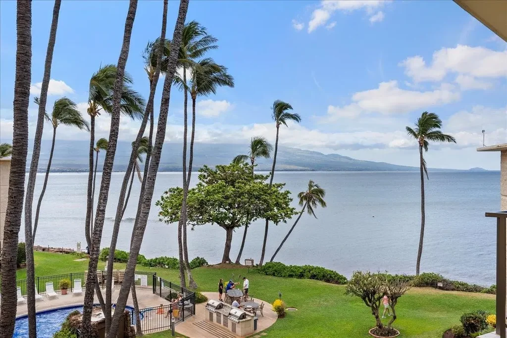 250 Hauoli St 407, Maalaea