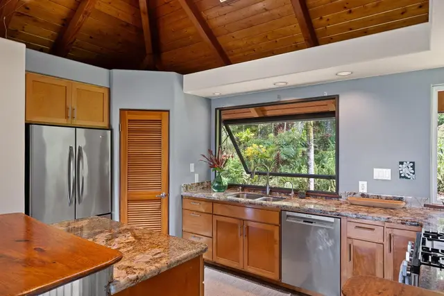 Listing Image for 237 Manawai Pl 11 of 50
