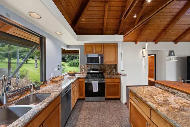 Listing Image for 237 Manawai Pl 12 of 50