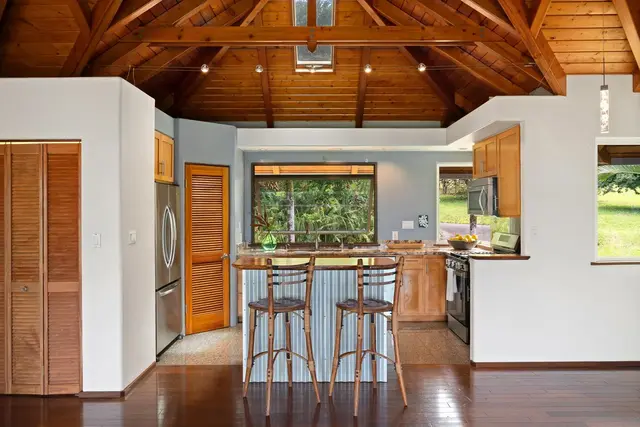 Listing Image for 237 Manawai Pl 9 of 50