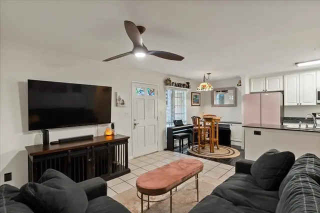 Listing Image for 140 Uwapo Rd 37-105 1 of 28