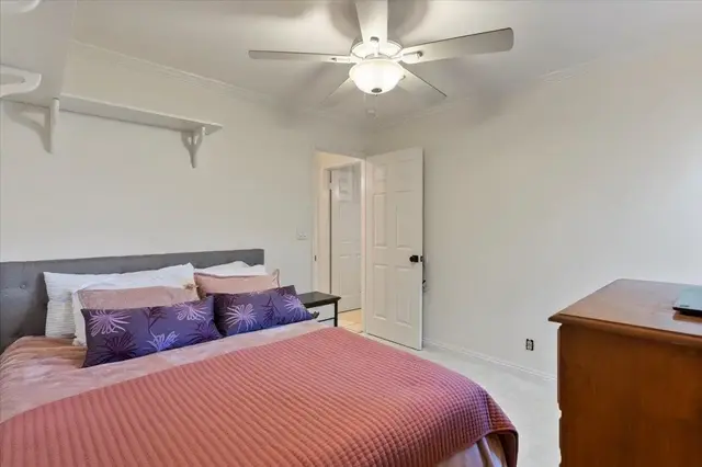 Listing Image for 140 Uwapo Rd 37-105 19 of 28