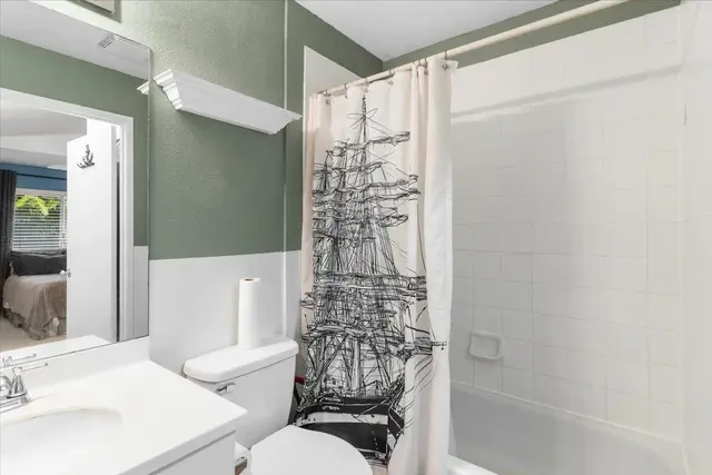 Listing Image for 12 Waipaa Ln 42-206 23 of 38