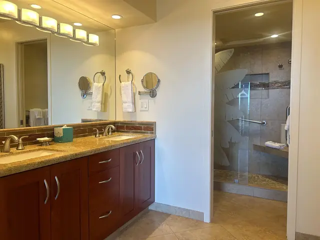 Listing Image for 2481 Kaanapali Pkwy 1259/y 8 of 14