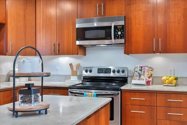 Listing Image for 2688 Ohina St 13 of 45