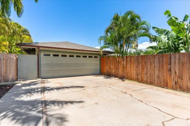 Listing Image for 2688 Ohina St 3 of 45