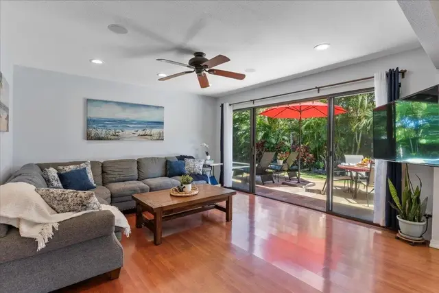 Listing Image for 2688 Ohina St 9 of 45