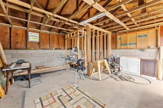 Listing Image for 701 Kaae Rd 20 of 46