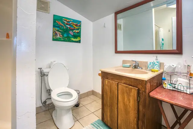 Listing Image for 160 N Market St 5 of 19