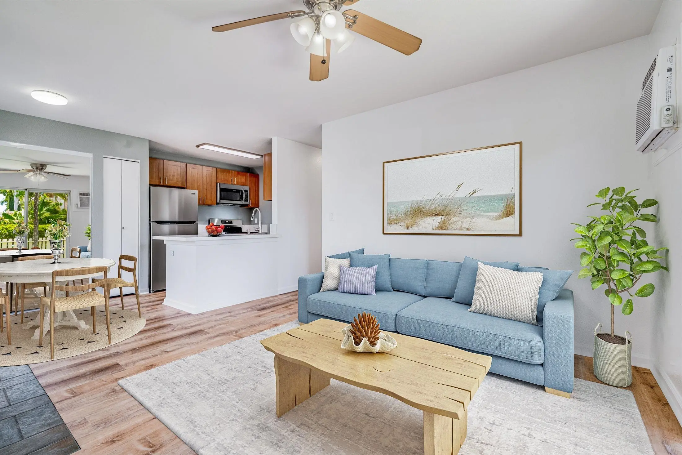 Photo of Listing #406301