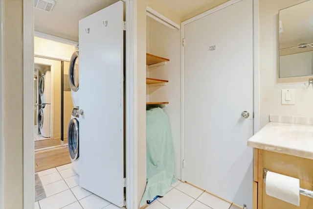 Listing Image for 140 Uwapo Rd 19-105 13 of 42