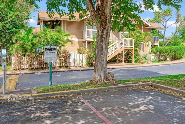 Listing Image for 140 Uwapo Rd 19-105 32 of 42