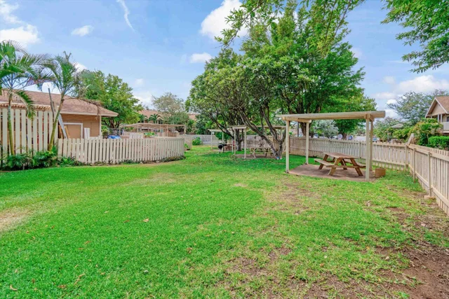 Listing Image for 140 Uwapo Rd 19-105 33 of 42