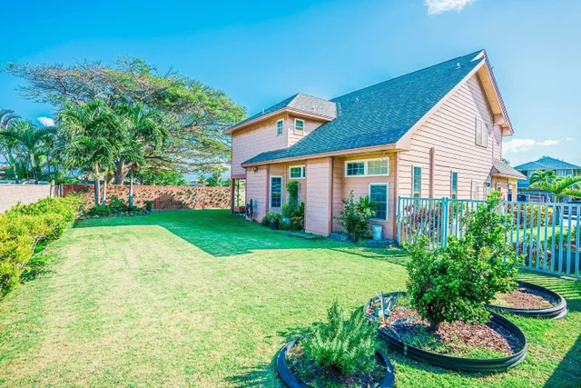 Listing Image for 55 Kuuhale Pl 24 of 42