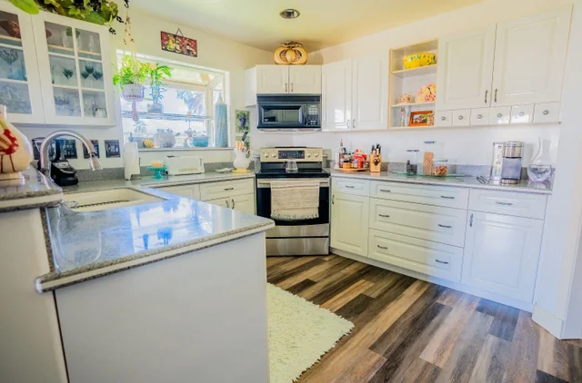 Listing Image for 55 Kuuhale Pl 5 of 42