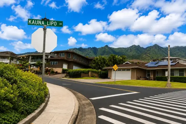 Listing Image for 582 Kaunalipo Dr 2 of 11