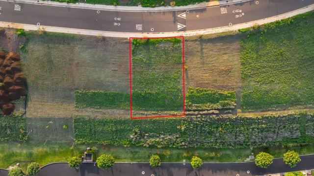 Listing Image for 582 Kaunalipo Dr 2 of 9