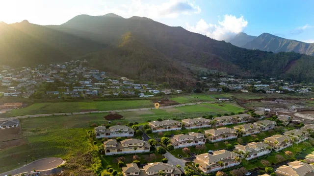 Listing Image for 582 Kaunalipo Dr 4 of 9