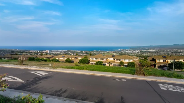 Listing Image for 582 Kaunalipo Dr 5 of 9