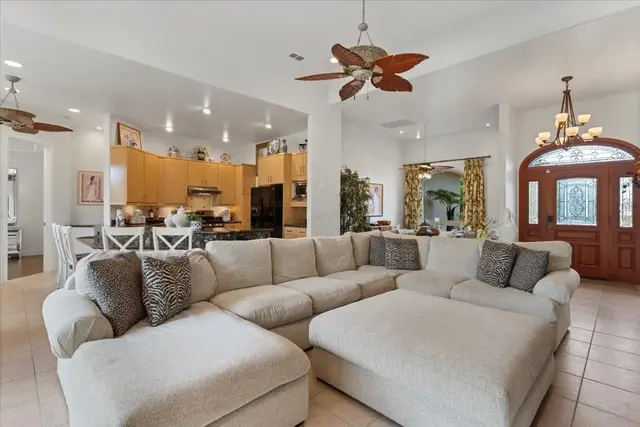 Listing Image for 233 Kamalei Cir 12 of 41