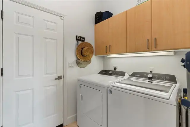 Listing Image for 233 Kamalei Cir 30 of 41