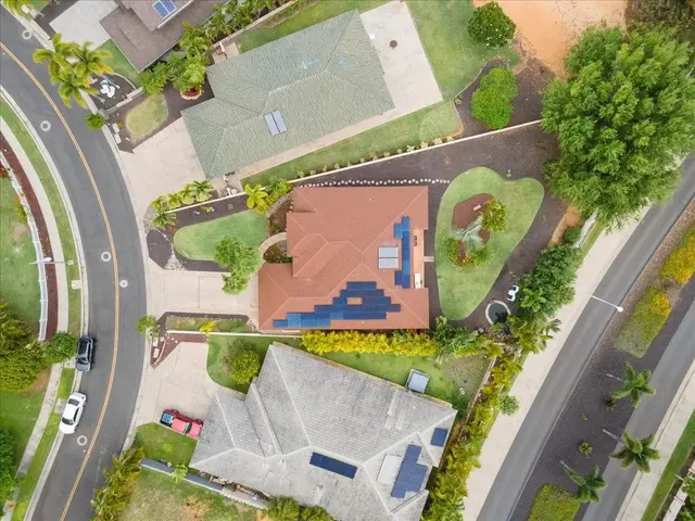 Listing Image for 233 Kamalei Cir 6 of 41