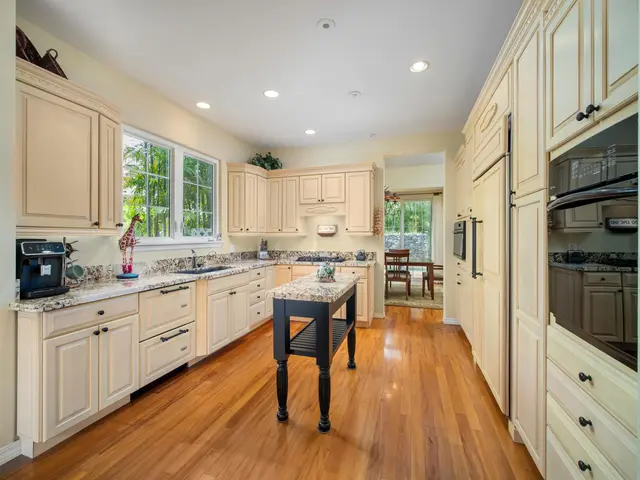 Listing Image for 384 Kualono Pl Lot 596 13 of 50