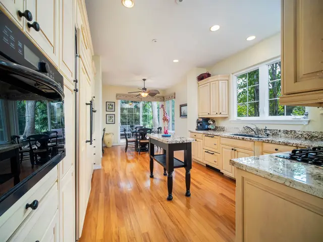 Listing Image for 384 Kualono Pl Lot 596 16 of 50