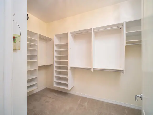 Listing Image for 384 Kualono Pl Lot 596 29 of 50