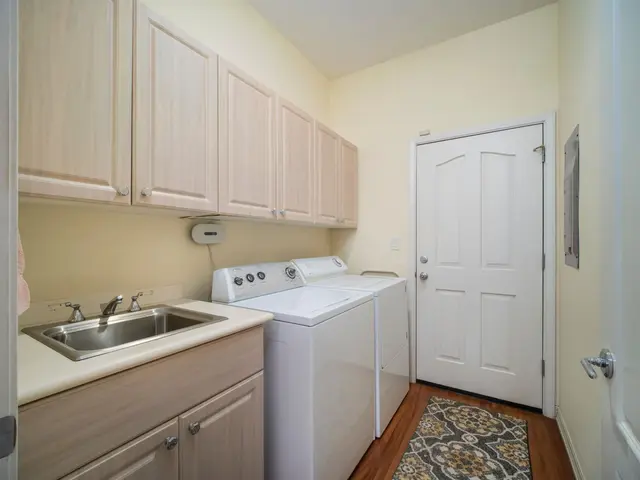 Listing Image for 384 Kualono Pl Lot 596 35 of 50