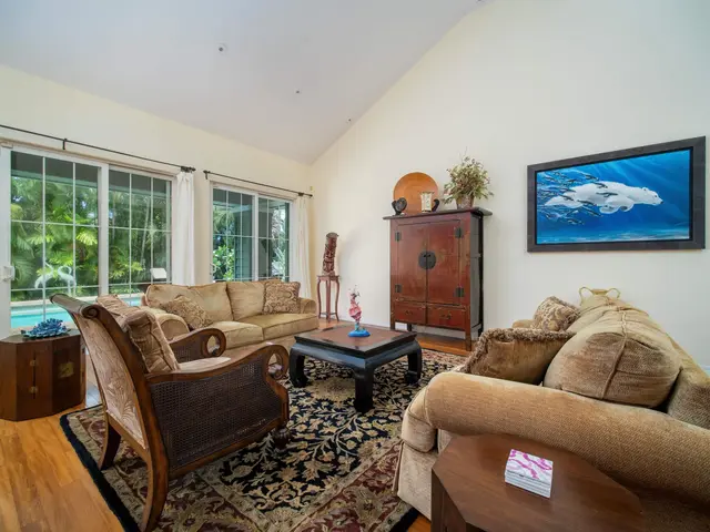Listing Image for 384 Kualono Pl Lot 596 9 of 50