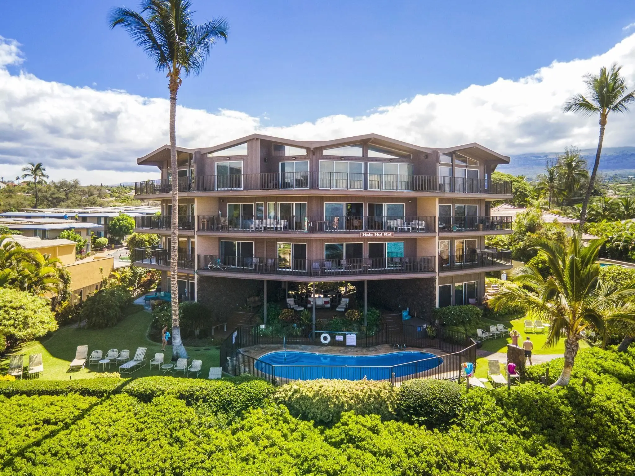 Photo of Listing #408750