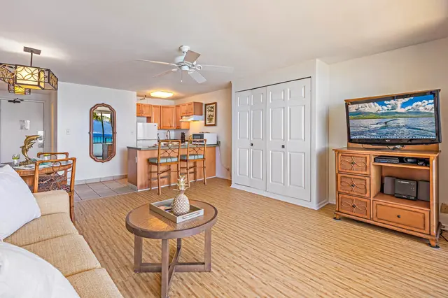 Listing Image for 4327 Lower Honoapiilani Rd 406b 12 of 26