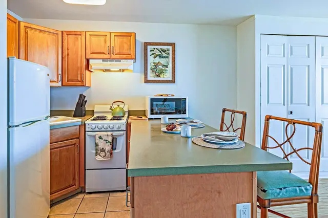Listing Image for 4327 Lower Honoapiilani Rd 406b 7 of 26