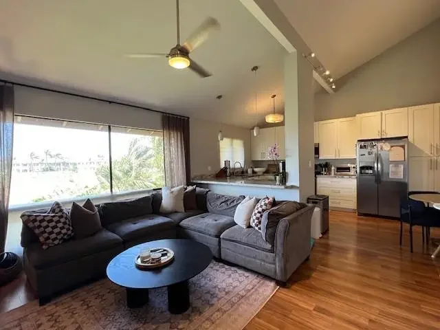 Listing Image for 15 Kulanihakoi St 9 E 9 of 25